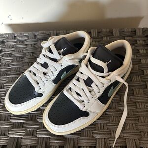 Nike Women's Air Jordan 1 Low 'Jade Smoke'